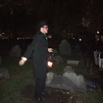 Ghosts & Gravestones - Storytelling at the foest burial ground - Historical Tours Near Me - Boston, Massachusetts Ghosts & Gravestones - Storytelling at the foest burial ground - Historical Tours Near Me - Boston, Massachusetts