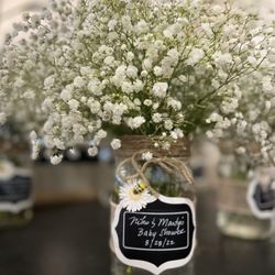 Forever Yours Flowers And Gifts in Danbury gift card