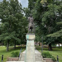 Alfred University - King Alfred - Saxon
