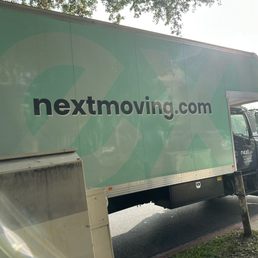 Moving truck