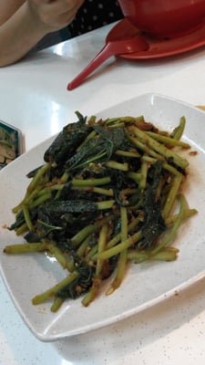 Seng Kee Black Chicken Herbal Soup Pte Ltd by null