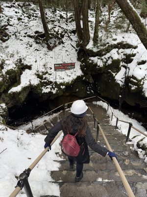 Fugaku Wind Cave by null