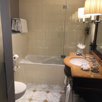 Grand Hôtel Beauvau - Bathroom - Hotels Near Me - Marseille, 13