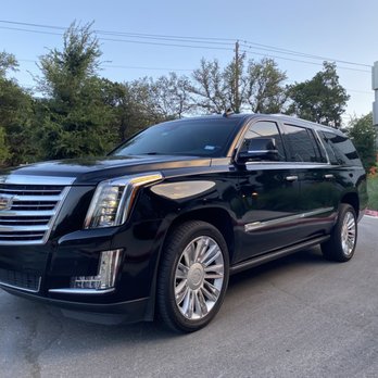 Boulevard Chauffeur - Cadillac Escalade - Limos Near Me - Austin, Texas