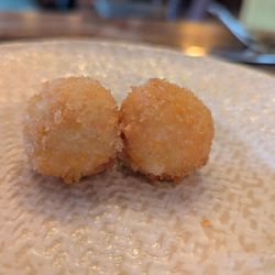 G. W. Tavern - Cheese balls
