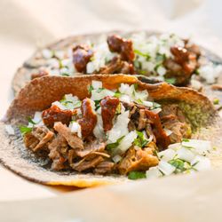 Komal - Suadero tacos