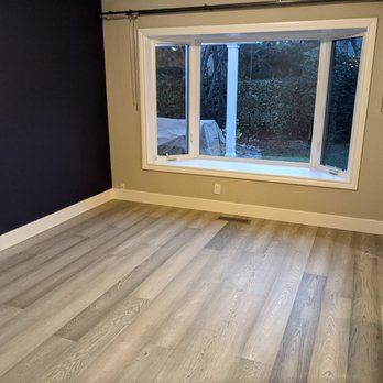 Silicon Valley Flooring - Master bedroom new flooring and baseboards - Flooring Near Me - San Jose, California