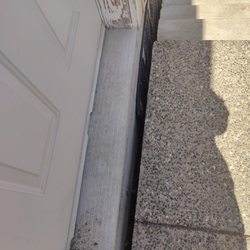 Bullseye Construction - Gap with the house settling