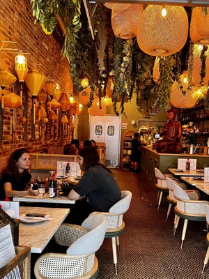 Ginger and Lemongrass by null