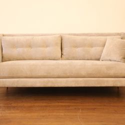 Couch Santa Barbara - Audrey Sofa with Buttons