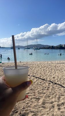 Dinghy's Beach Bar & Grill by null