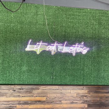 Dona Leti's - Outside decor - Cocktail Bars Near Me - Houston, Texas