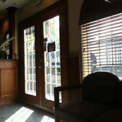 Lopez Jose L, DDS - Entrance