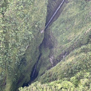 Magnum Helicopters - Aerial Tours Near Me - Honolulu, Hawaii Magnum Helicopters - Aerial Tours Near Me - Honolulu, Hawaii
