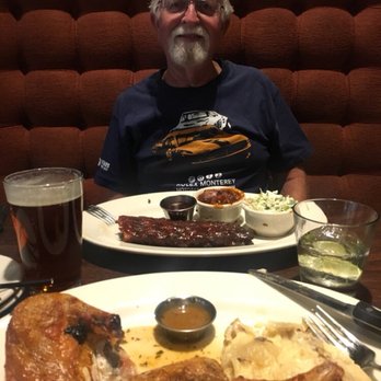Weber Grill Restaurant - Barbeque Near Me - Chicago, Illinois