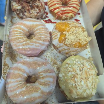 Duck Donuts - Variety half dozen - Donuts Near Me - Libertyville, Illinois