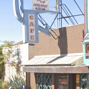 Spurs Cafe - the outside of the building - American Near Me - Wickenburg, Arizona