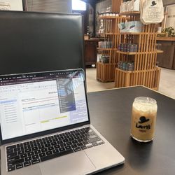 Larry's Coffee - Nitro cold brew