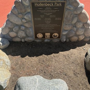 Hollenbeck Park - Parks Near Me - Covina, California