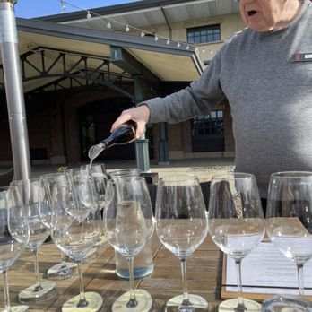 RD Winery - Tasting room associate Ed pours our wine ahead of our tasting at RD Winery in Napa. - Wine Tasting Room Near Me - Napa, California RD Winery - Tasting room associate Ed pours our wine ahead of our tasting at RD Winery in Napa. - Wine Tasting Room Near Me - Napa, California