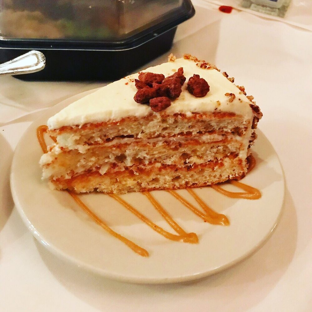 III Forks - Pecan cake mini - Steakhouses Near Me - Frisco, Texas