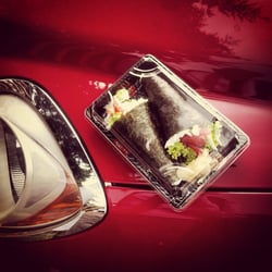 Suzuran - Temaki spicy tuna just outside Suzuran