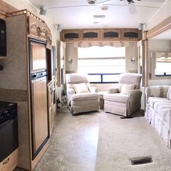 Wetnight RV - Interior of the Cypress
