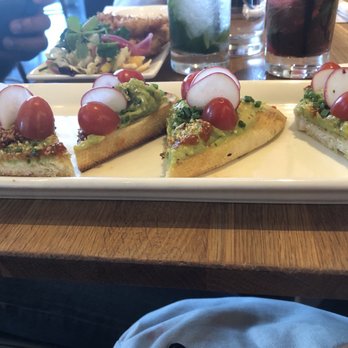 Earls Kitchen + Bar - New American Near Me - Orlando, Florida Earls Kitchen + Bar - New American Near Me - Orlando, Florida