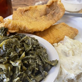 Gunter’s Family Kitchen - Fried flounder plate with collards and mashed potatoes - Diners Near Me - Harmony, North Carolina Gunter’s Family Kitchen - Fried flounder plate with collards and mashed potatoes - Diners Near Me - Harmony, North Carolina
