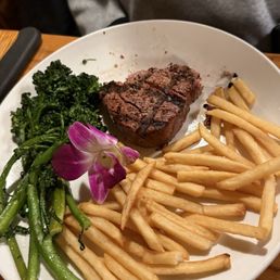 Center Cut Filet Mignon (10 oz.) Center Cut Filet Mignon (10 oz.)