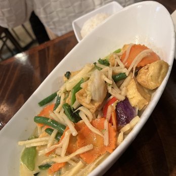 Up Thai - Green Curry - Thai Near Me - Morris Plains, New Jersey