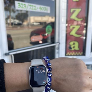 Gina's Pizzeria - Pizza Near Me - Montebello, California