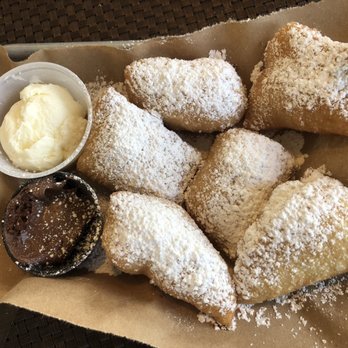 La Lanterna Restaurant & Caffe - Zeppoles with vanilla icecream and nutella chocolate - Italian Near Me - Yonkers, New York