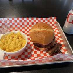 J & L BBQ - My Tri Tip sandwich and 8 oz side of Mac N Cheese as presented to me.