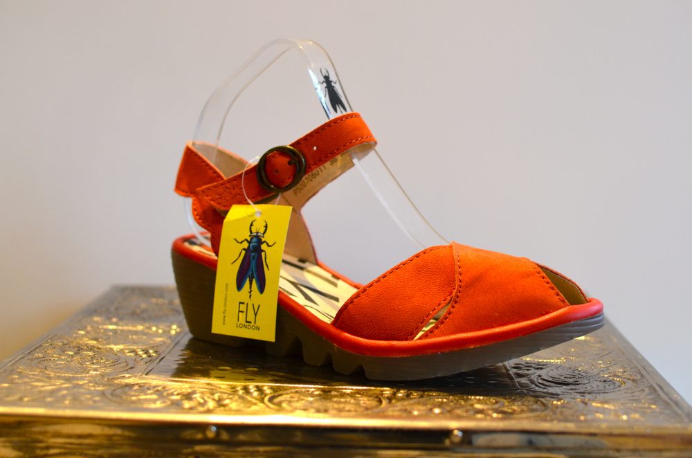 Club Boutique & City Shoes Logo