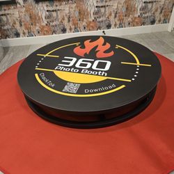 AOC Events & Rentals - Our extra-large 360 photobooth can fit up to 4-5 people at a time.