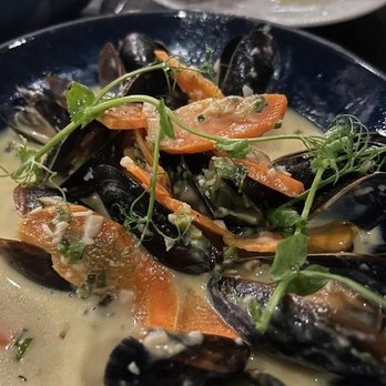 Cast & Crew - Mussels in green curry - Seafood Near Me - Daytona Beach, Florida Cast & Crew - Mussels in green curry - Seafood Near Me - Daytona Beach, Florida