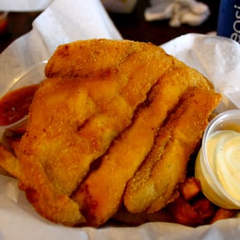 BO's Fish Wagon - Fried grouper - Seafood Near Me - Key West, Florida