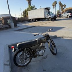 Moto Classic Garage
