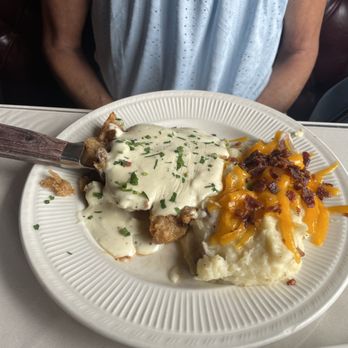 Wildfire - Chicken Fried Steak (small portion) Loaded Mash - American Near Me - Georgetown, Texas