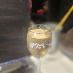 Pinot's Palette