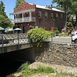 Amador City - Imperial Hotel and Restaurant Bar