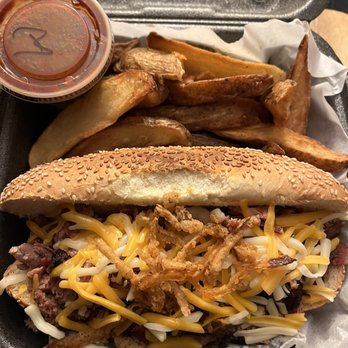 Lazybones Smokehouse - Smokestack Lightening Sandwich with Original Lazybones sauce on the side and Ranch Fries - Smokehouse Near Me - Roseville, Michigan
