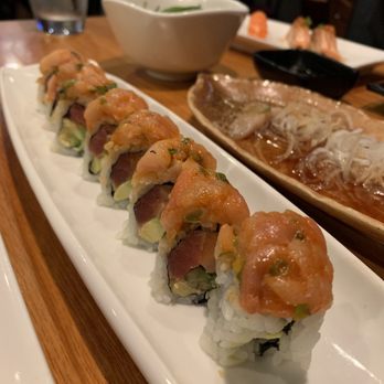 Kawa Sushi - Queen's roll - Sushi Bars Near Me - Houston, Texas Kawa Sushi - Queen's roll - Sushi Bars Near Me - Houston, Texas