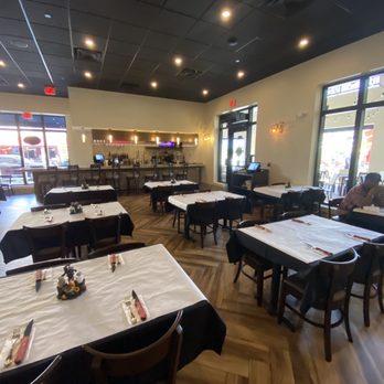 Pio Pio - Dining area - Peruvian Near Me - Boynton Beach, Florida Pio Pio - Dining area - Peruvian Near Me - Boynton Beach, Florida