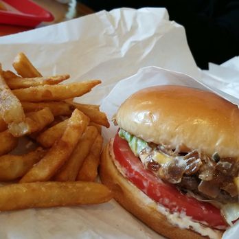 Get The Burger - The Leading Man ! - Burgers Near Me - Big Bear Lake, California