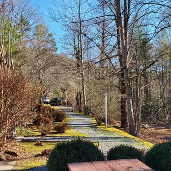 Blue Boar Inn - Hotels Near Me - Robbinsville, North Carolina