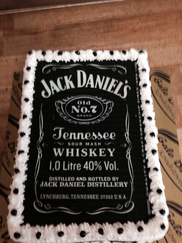 CAFÉ DIVAN Updated September 2024 171 Photos Potsdamer Str. 146