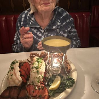 Maury's Tiny Cove - Steakhouses Near Me - Cincinnati, Ohio