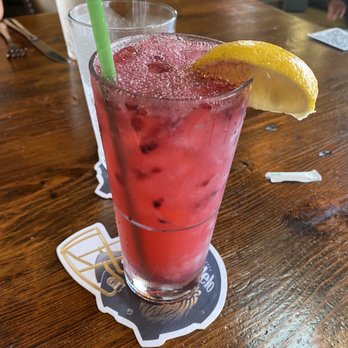 Union Kitchen and Tap Encinitas - Dealer's (bartender James) choice. Vodka blackberry lemonade spritzer.  Sooo good! - New American Near Me - Encinitas, California